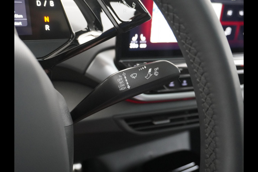 Volkswagen ID.5 Pro Performance 77 kWh VAN: 42.900,- VOOR: 38.877,- UW HERFSTVOORDEEL: 4.023,- Warmtepomp | Comfortplus pakket | Design plus pakket | Infotainmentplus pakket | Style plus pakket | Sportplus pakket | RIJ ASSIST. PAKKET | ERGONOMISCHE STOELEN | TREKHAAK