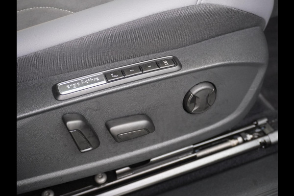 Volkswagen ID.5 Pro Performance 77 kWh VAN: 42.900,- VOOR: 38.877,- UW HERFSTVOORDEEL: 4.023,- Warmtepomp | Comfortplus pakket | Design plus pakket | Infotainmentplus pakket | Style plus pakket | Sportplus pakket | RIJ ASSIST. PAKKET | ERGONOMISCHE STOELEN | TREKHAAK