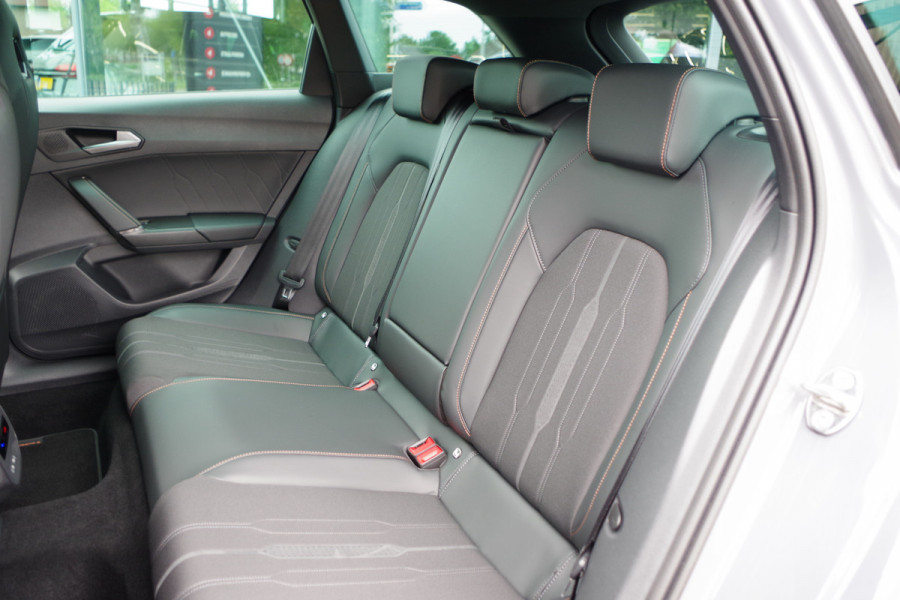 CUPRA Leon Sportstourer 1.4 e-Hybrid BNS 204 PK PHEV, Winterpakket, Kuipstoelen, Carplay