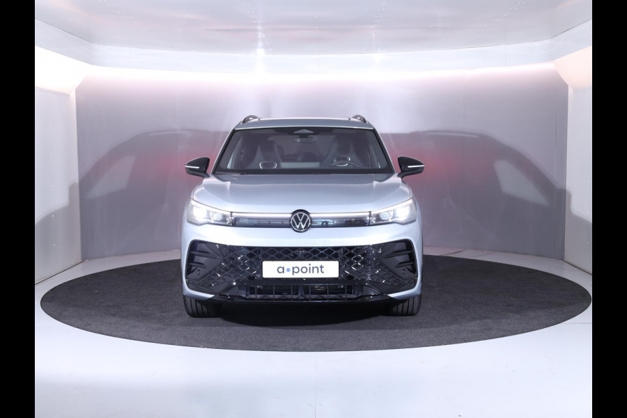 Volkswagen Tiguan 1.5 eHybrid R-Line Edition 204pk | Pano.dak| 20'LM-velgen| El.achterklep| verwarmde voorruit