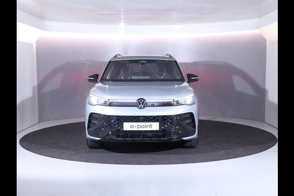 Volkswagen Tiguan 1.5 eHybrid R-Line Edition 204pk | Pano.dak| 20'LM-velgen| El.achterklep| verwarmde voorruit
