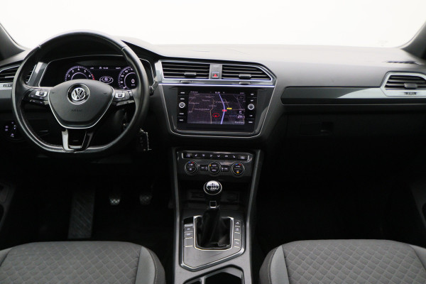 Volkswagen Tiguan 1.4 TSI Comfortline Business R-Line
