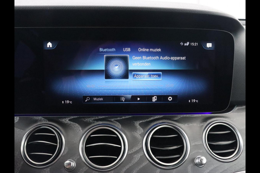 Mercedes-Benz E-Klasse 300e Avantgarde | Adaptive cruise | Stoelverwarming | 360 Camera | Carplay | Trekhaak | Sfeerverlichting | Half leder | Navigatie | Widescreen | Full LED | PHEV | Plug In