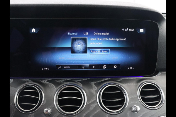 Mercedes-Benz E-Klasse 300e Avantgarde | Adaptive cruise | Stoelverwarming | 360 Camera | Carplay | Trekhaak | Sfeerverlichting | Half leder | Navigatie | Widescreen | Full LED | PHEV | Plug In