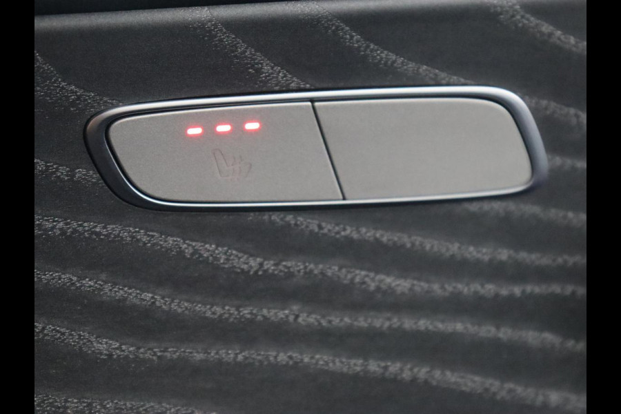 Mercedes-Benz E-Klasse 300e Avantgarde | Adaptive cruise | Stoelverwarming | 360 Camera | Carplay | Trekhaak | Sfeerverlichting | Half leder | Navigatie | Widescreen | Full LED | PHEV | Plug In