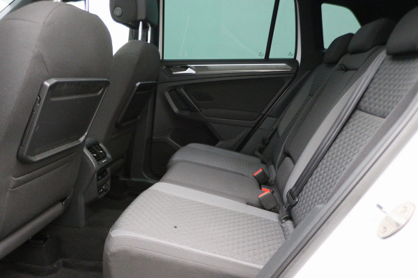 Volkswagen Tiguan 1.4 TSI Comfortline Business R-Line