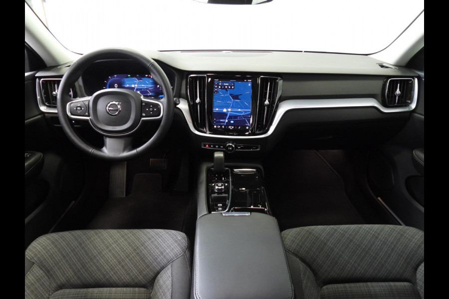 Volvo V60 2.0 T6 Plug-in Hybrid AWD Core Bright NAVI/CAMERA/TREKHAAK/LED/18"LMV!