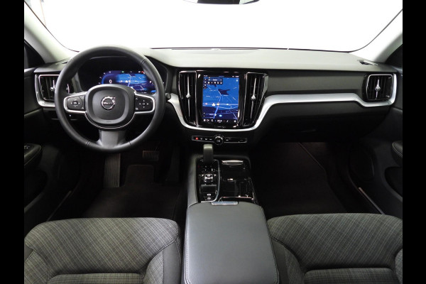 Volvo V60 2.0 T6 Plug-in Hybrid AWD Core Bright NAVI/CAMERA/TREKHAAK/LED/18"LMV!