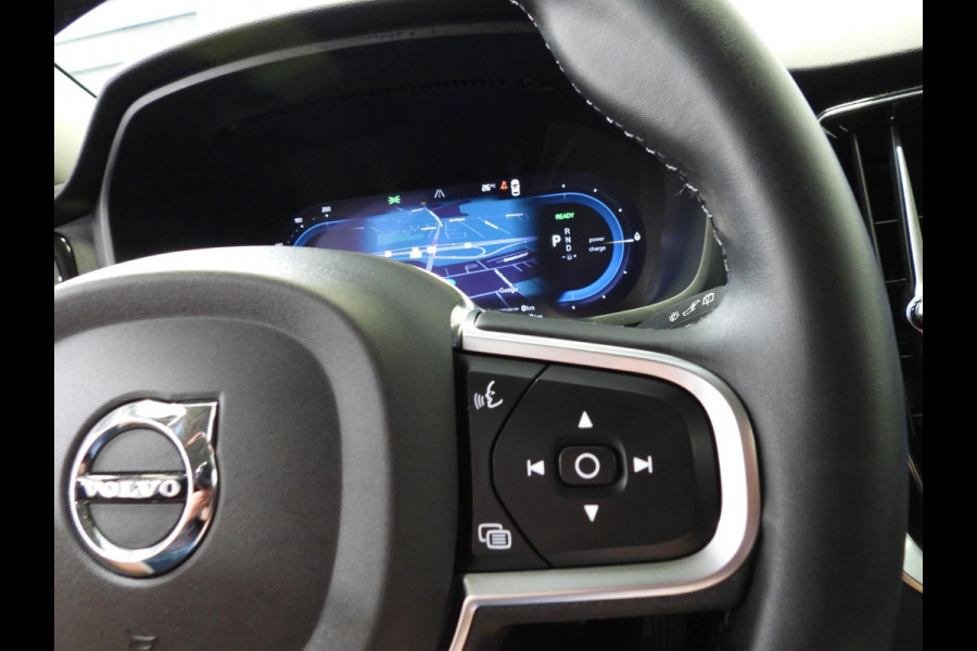 Volvo V60 2.0 T6 Plug-in Hybrid AWD Core Bright NAVI/CAMERA/TREKHAAK/LED/18"LMV!