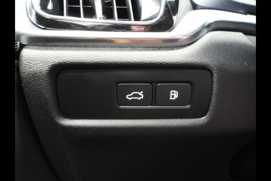 Volvo V60 2.0 T6 Plug-in Hybrid AWD Core Bright NAVI/CAMERA/TREKHAAK/LED/18"LMV!