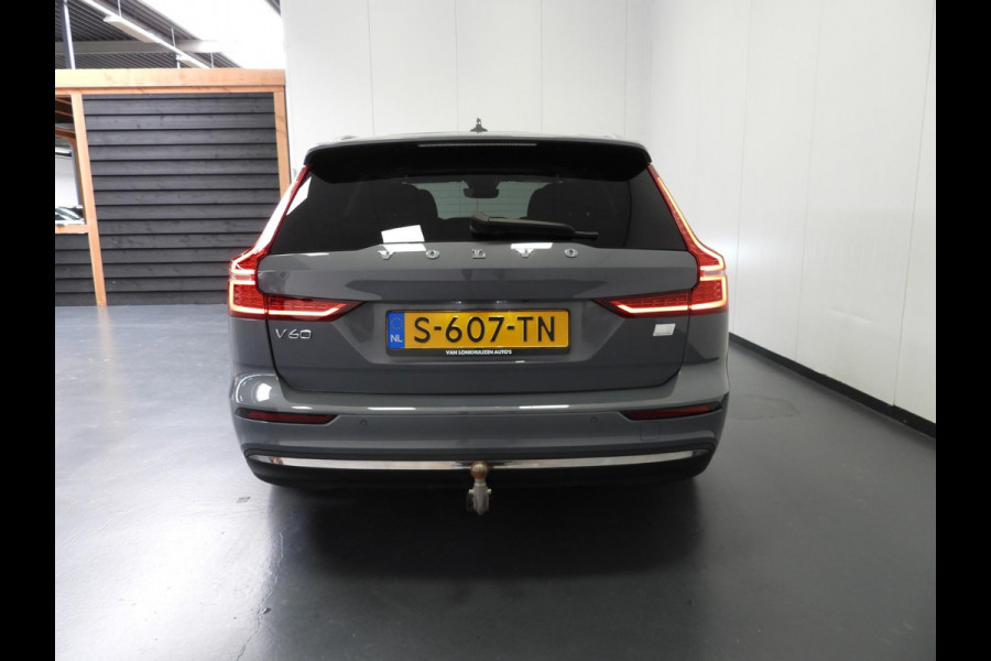 Volvo V60 2.0 T6 Plug-in Hybrid AWD Core Bright NAVI/CAMERA/TREKHAAK/LED/18"LMV!