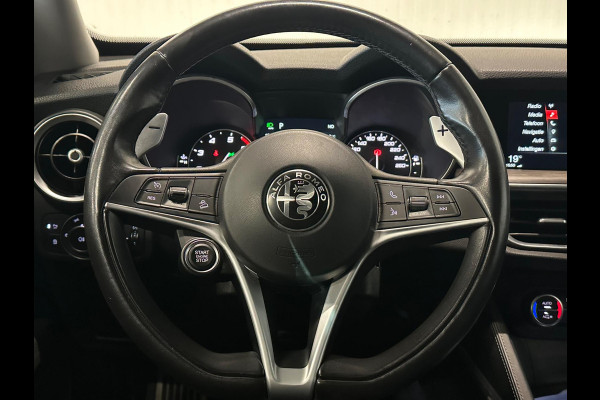Alfa Romeo Stelvio 2.0 T AWD First Edition | CAMERA | MEMORY SEATS | 280 PK