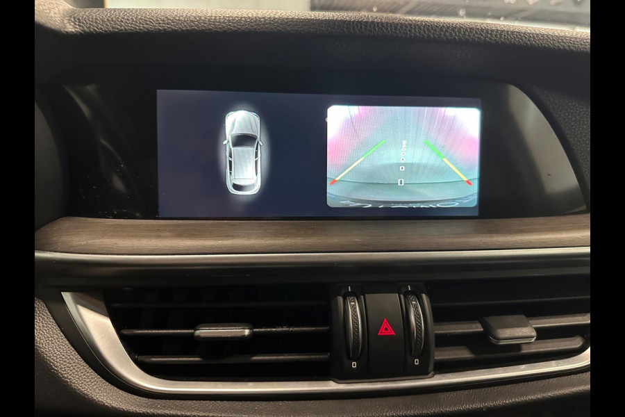 Alfa Romeo Stelvio 2.0 T AWD First Edition | CAMERA | MEMORY SEATS | 280 PK