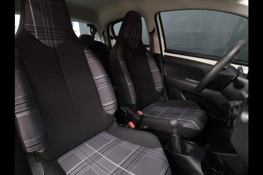 Peugeot 108 1.0 e-VTi Active [BLUETOOTH TELEFOON VERBINDING, AIRCONDITIONING, GETINT GLAS, 5 DEUREN, HANDGESCHAKELD, NIEUWSTAAT]