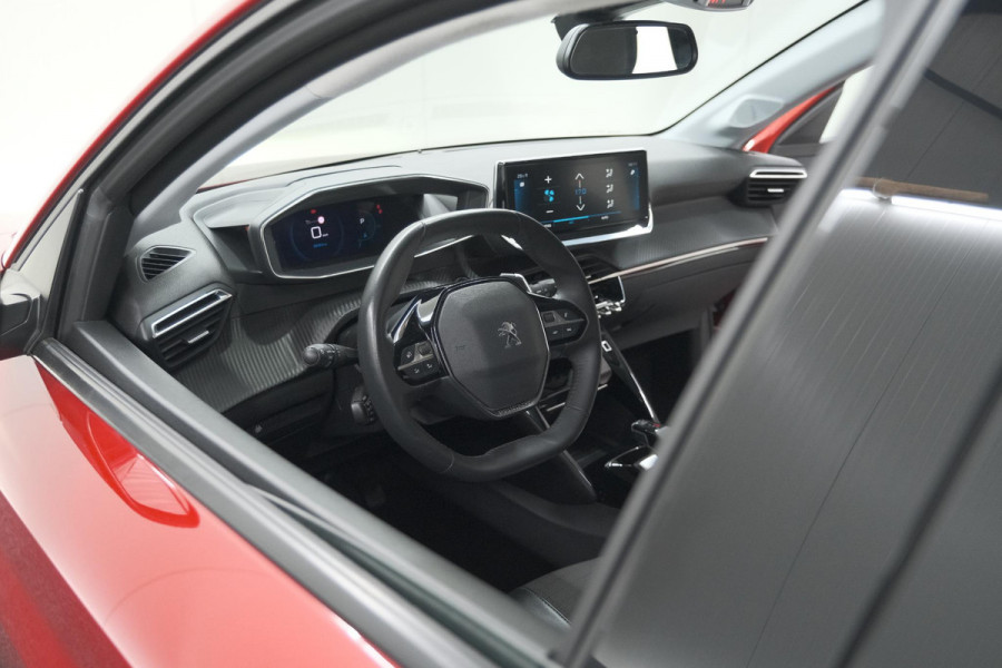 Peugeot 208 PureTech 100 EAT8 Allure Pack | Camera | Navigatie | Apple Carplay | Parkeersensoren