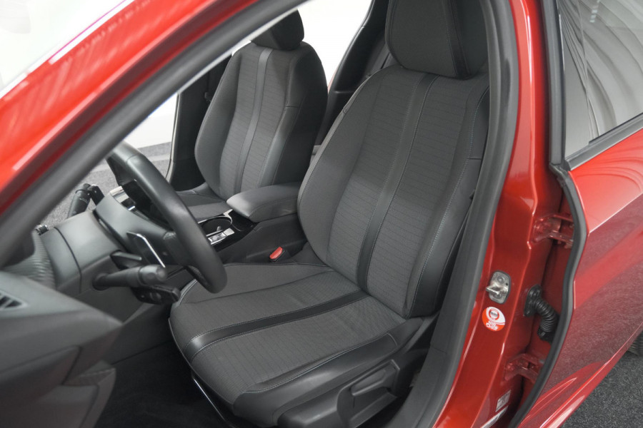 Peugeot 208 PureTech 100 EAT8 Allure Pack | Camera | Navigatie | Apple Carplay | Parkeersensoren