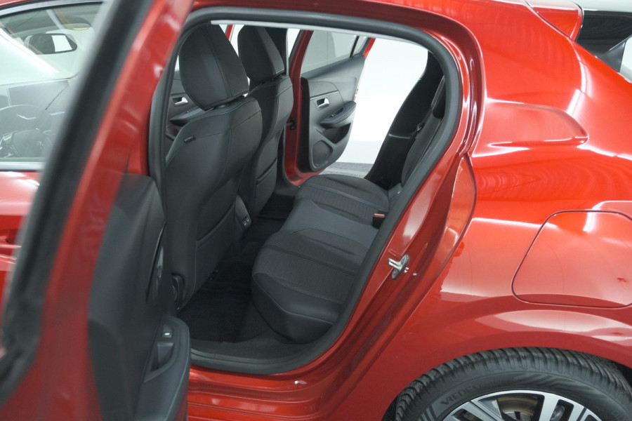 Peugeot 208 PureTech 100 EAT8 Allure Pack | Camera | Navigatie | Apple Carplay | Parkeersensoren