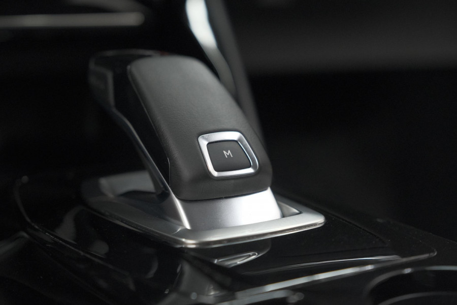 Peugeot 208 PureTech 100 EAT8 Allure Pack | Camera | Navigatie | Apple Carplay | Parkeersensoren