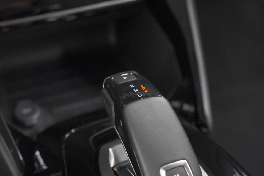 Peugeot 208 PureTech 100 EAT8 Allure Pack | Camera | Navigatie | Apple Carplay | Parkeersensoren