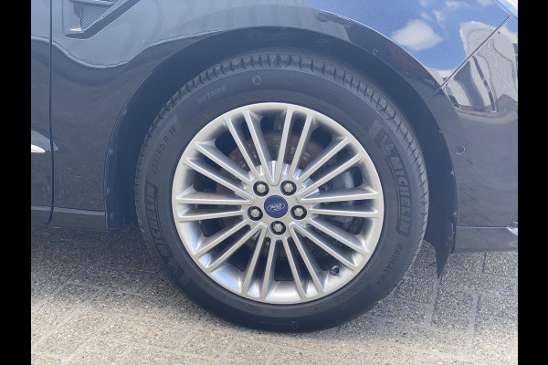 Ford S-Max 2.5 FHEV Vignale 190pk | Adaptieve Cruise | Full LED | Trekhaak | Massage stoelen | Climate seats | 1.750kg Trekgewicht
