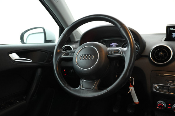 Audi A1 Sportback 1.0 TFSI Navigatie, Airco, Bluetooth