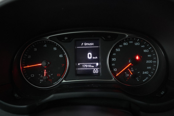 Audi A1 Sportback 1.0 TFSI Navigatie, Airco, Bluetooth