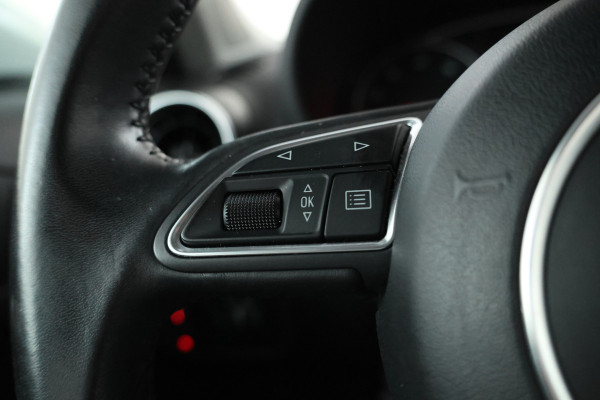 Audi A1 Sportback 1.0 TFSI Navigatie, Airco, Bluetooth