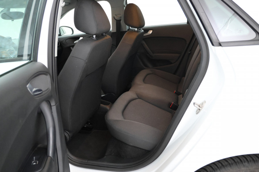 Audi A1 Sportback 1.0 TFSI Navigatie, Airco, Bluetooth