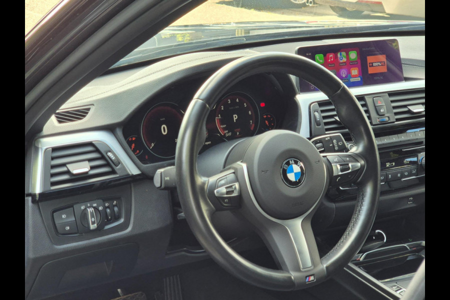BMW 3 Serie Touring M Sport Dig.Teller Apple CarPlay Panorama LED Leder NAP Navi Pro GR Dealer onderhouden