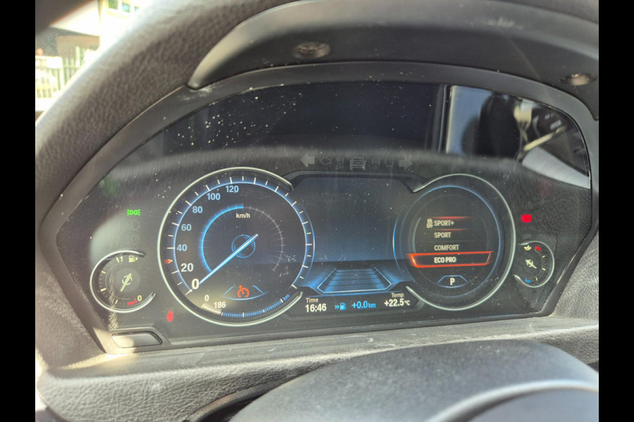 BMW 3 Serie Touring M Sport Dig.Teller Apple CarPlay Panorama LED Leder NAP Navi Pro GR Dealer onderhouden