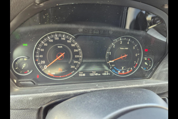 BMW 3 Serie Touring M Sport Dig.Teller Apple CarPlay Panorama LED Leder NAP Navi Pro GR Dealer onderhouden