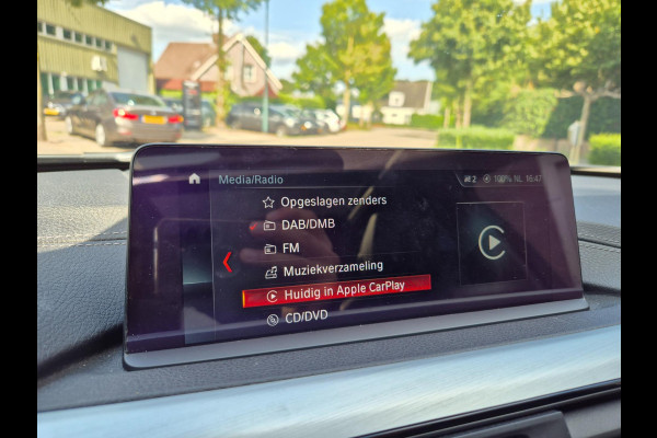 BMW 3 Serie Touring M Sport Dig.Teller Apple CarPlay Panorama LED Leder NAP Navi Pro GR Dealer onderhouden
