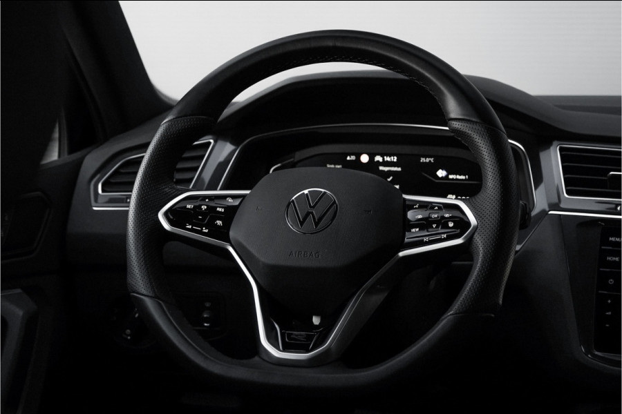 Volkswagen Tiguan 1.4 TSI eHybrid R-Line ACC Leder HUD 360° Elek Trekhaak Matrix