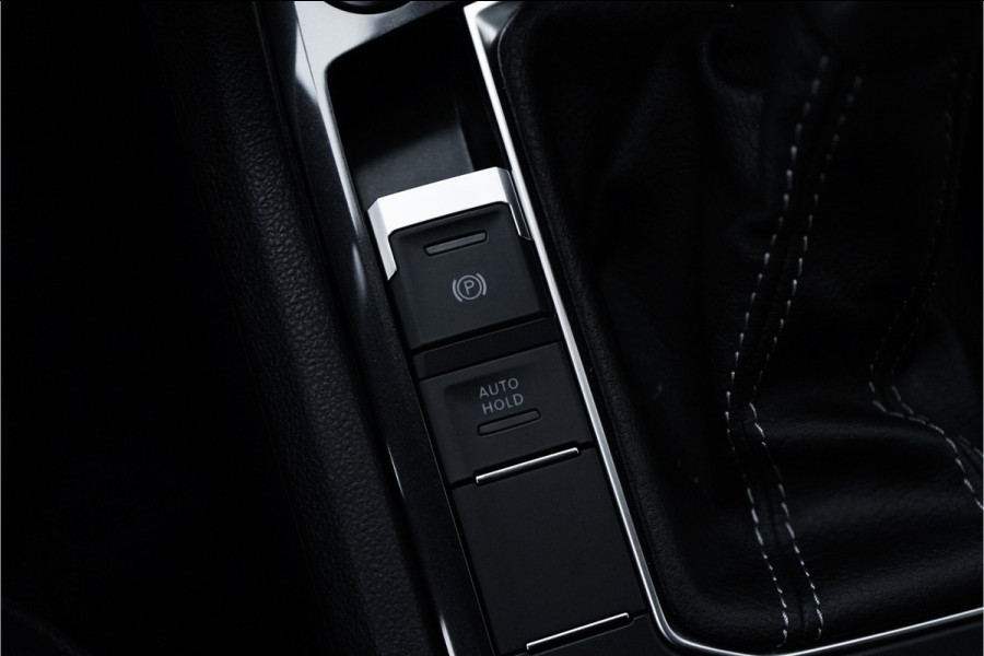 Volkswagen Tiguan 1.4 TSI eHybrid R-Line ACC Leder HUD 360° Elek Trekhaak Matrix