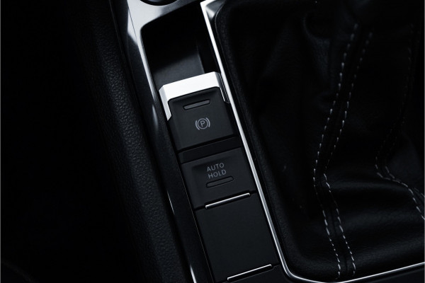 Volkswagen Tiguan 1.4 TSI eHybrid R-Line ACC Leder HUD 360° Elek Trekhaak Matrix