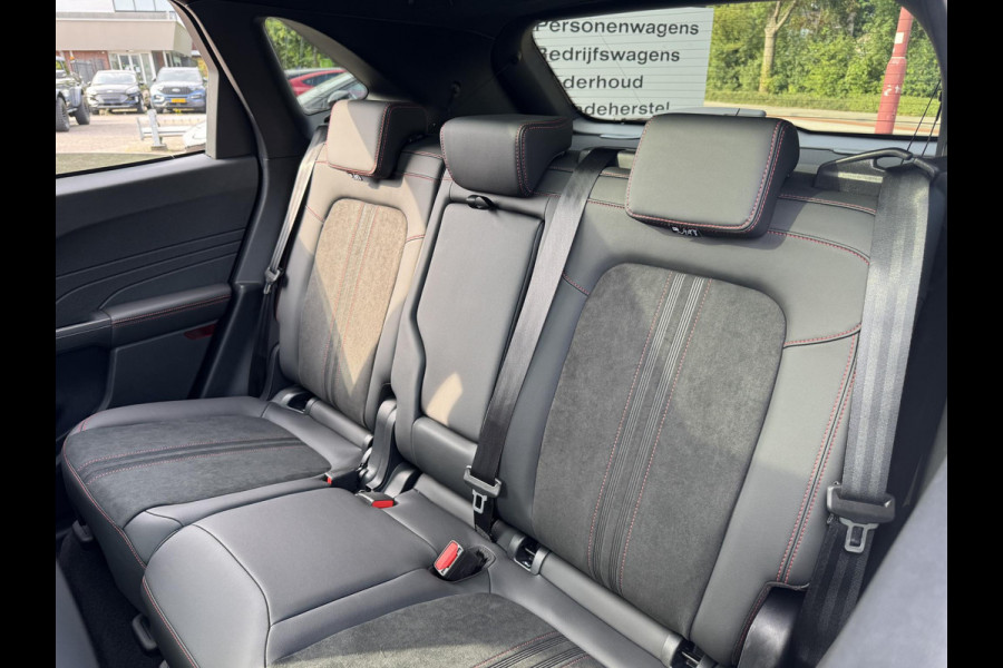 Ford Kuga 2.5 PHEV ST-Line X | SCI | 243pk | Driver Assistance pack | Matrix LED | Black Package | Wegklapbare Trekhaak | Panoramadak | Winterpack | 2.100kg Trekgewicht
