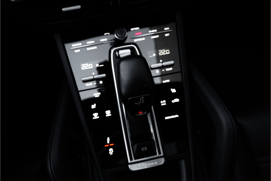 Porsche Cayenne Coupé 3.0 E-Hybrid Sport Chrono Techart ACC Luchtvering 21"