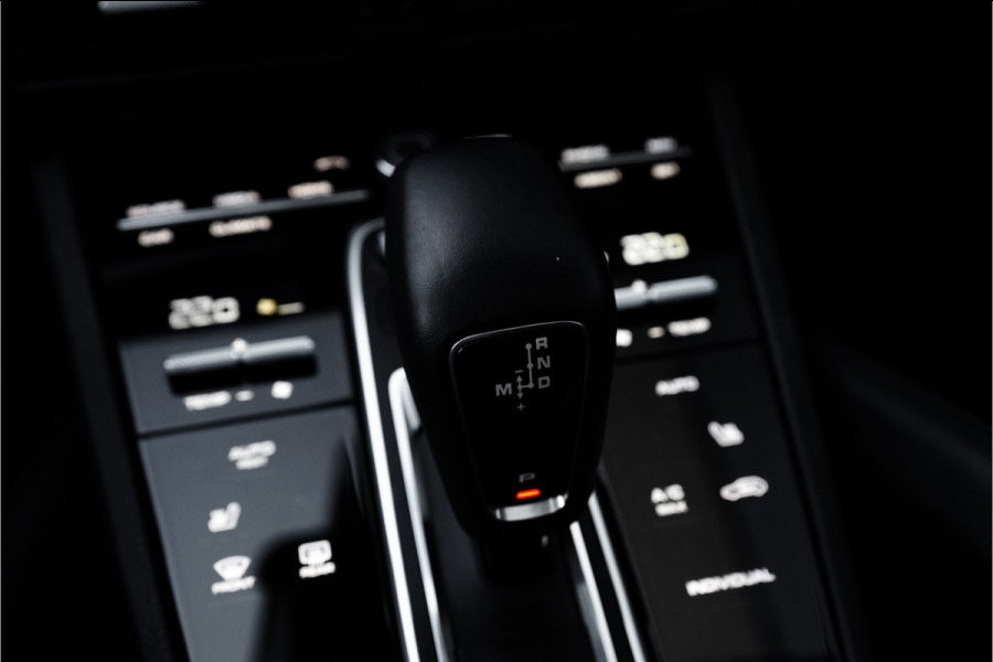 Porsche Cayenne Coupé 3.0 E-Hybrid Sport Chrono Techart ACC Luchtvering 21"