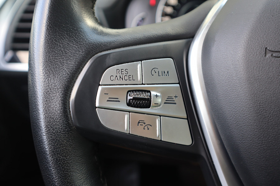 BMW X3 xDrive30e eDrive Edition Trekhaak / 360 camera / Head-up / Adaptieve cruise /