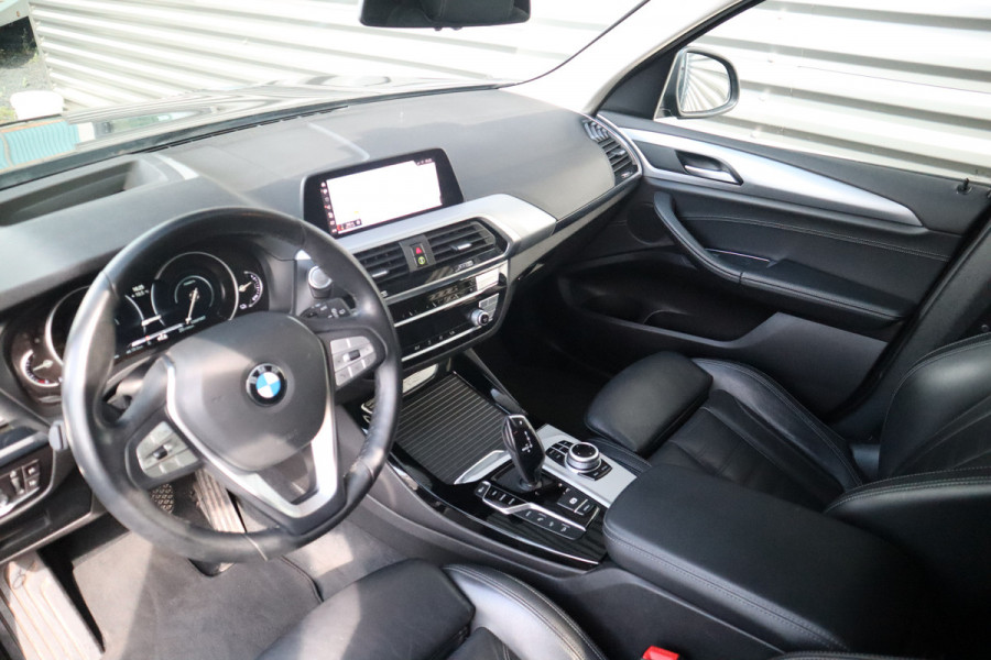 BMW X3 xDrive30e eDrive Edition Trekhaak / 360 camera / Head-up / Adaptieve cruise /