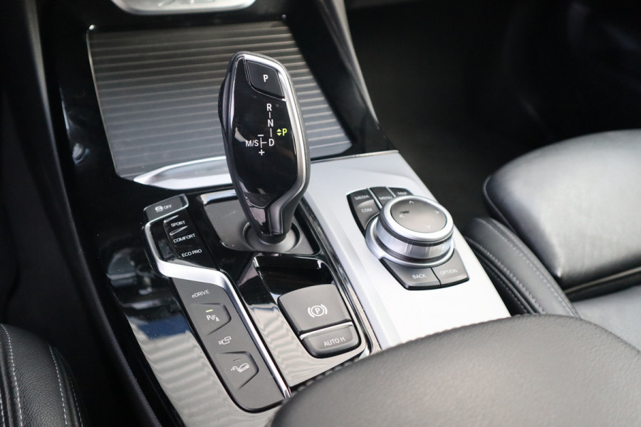 BMW X3 xDrive30e eDrive Edition Trekhaak / 360 camera / Head-up / Adaptieve cruise /