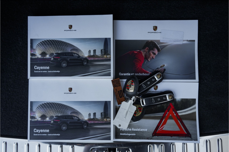 Porsche Cayenne Coupé 3.0 E-Hybrid Sport Chrono Techart ACC Luchtvering 21"
