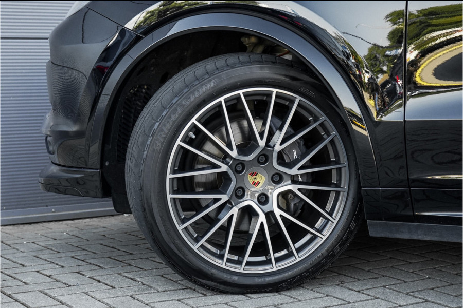 Porsche Cayenne Coupé 3.0 E-Hybrid Sport Chrono Techart ACC Luchtvering 21"