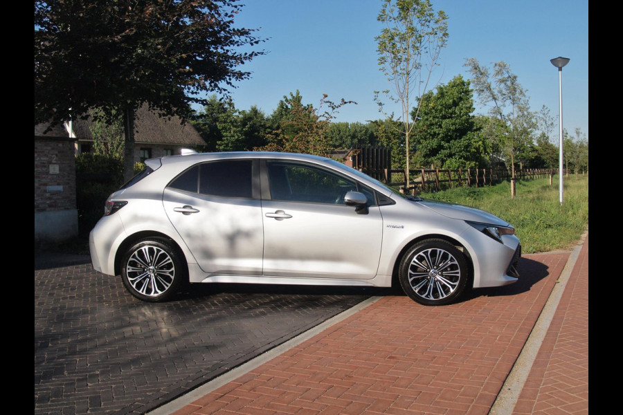 Toyota Corolla 1.8 Hybrid Business Plus | Camera | Apple Carplay | Stoelverwarming | Dealeronderhouden |