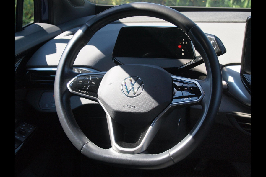 Volkswagen ID.4 Life 77 kWh | Apple Carplay | Cruise Control | Sfeerverlichting | Trekhaak | Parkeersensoren |