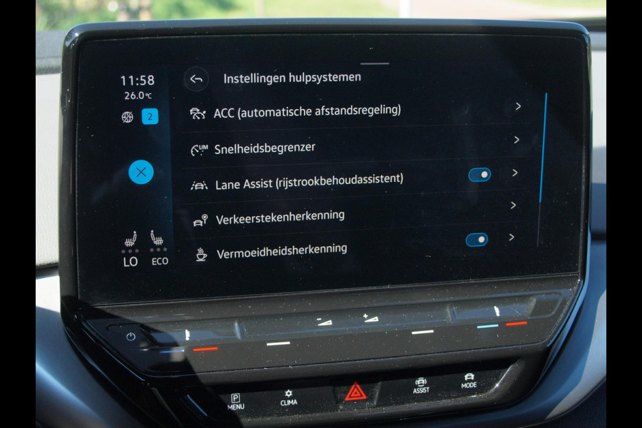 Volkswagen ID.4 Life 77 kWh | Apple Carplay | Cruise Control | Sfeerverlichting | Trekhaak | Parkeersensoren |