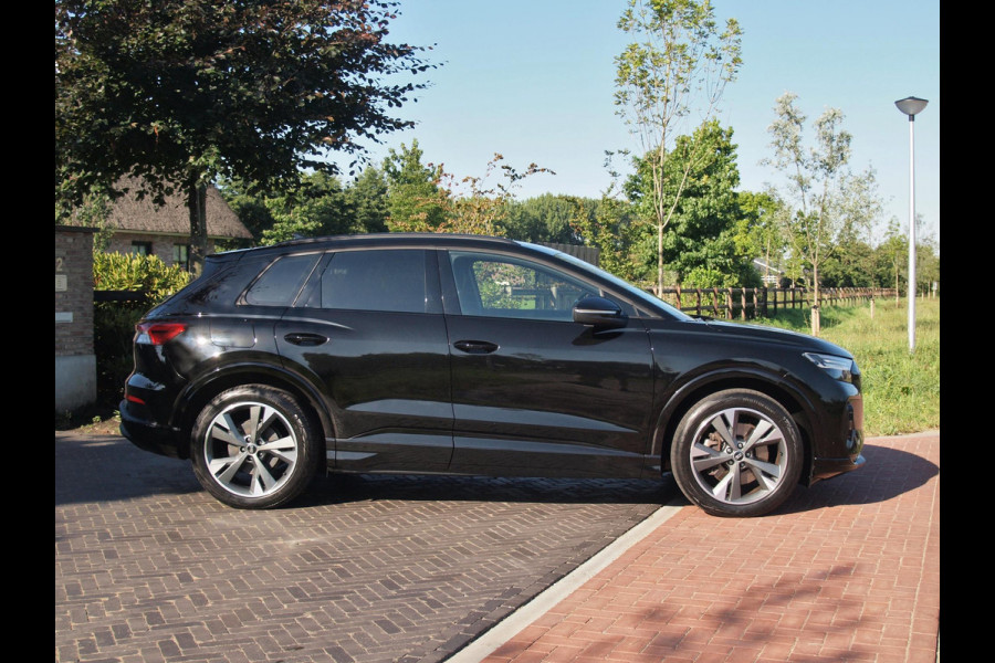 Audi Q4 e-tron 40 Advanced edition 77 kWh | Apple Carplay | Black Optic | Parkeersensoren | Navi |