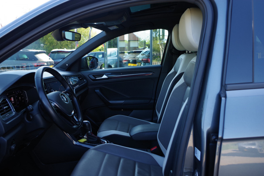 Volkswagen T-Roc 2.0 TSI 4Motion 190 PK Sport Automaat, *NL-AUTO*, Panoramadak, Winterpakket, Carplay, Camera, Beats-Audio