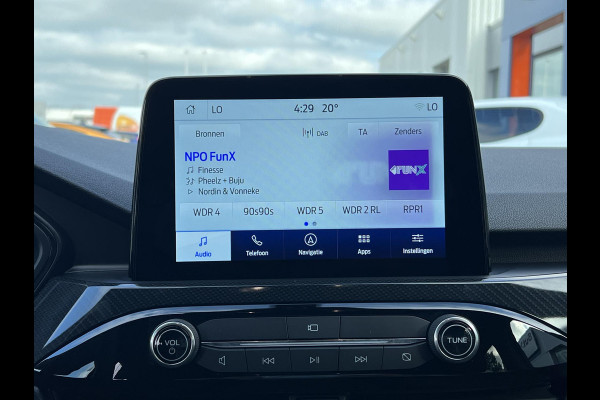 Ford Kuga 2.5 PHEV ST-Line X 225pk | Driver Assistance Pack | Winterpack | Wegklapbare Trekhaak | 1.500kg Trekgewicht | Verlengde fabrieksgarantie tot 08-2028