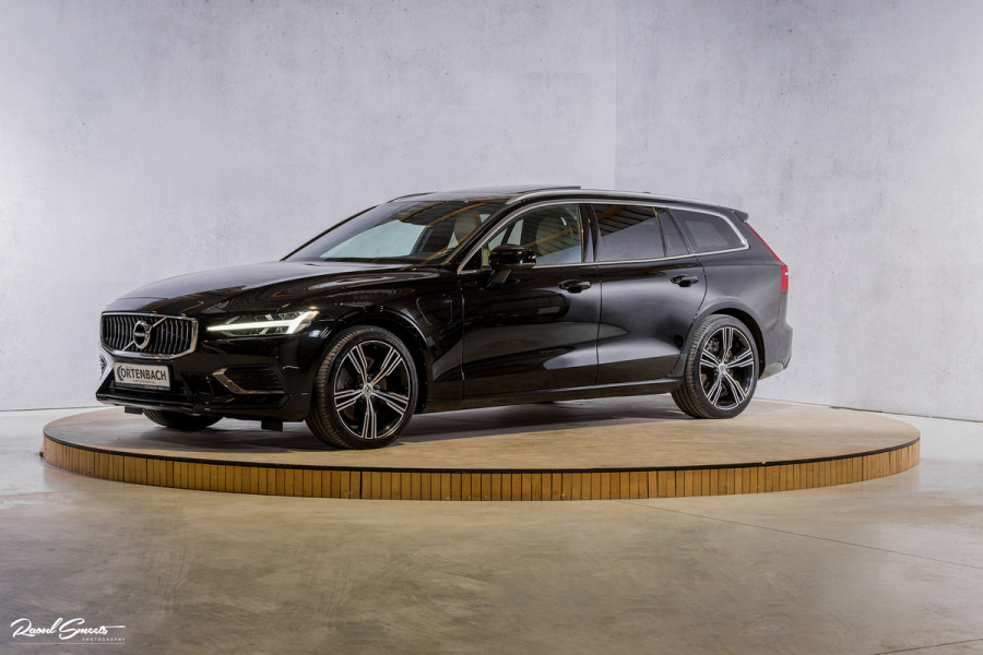 Volvo V60 2.0 T6 Plug-in hybrid AWD Plus Bright | Long Range | Beige nappa leder | Panoroma | Adaptieve cruise | Harman Kardon | Stoel ver